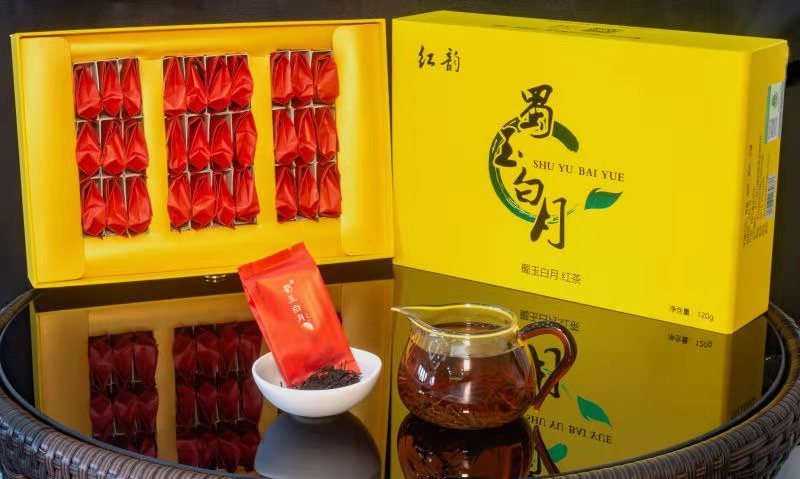 蜀玉白月紅茶白葉一號5